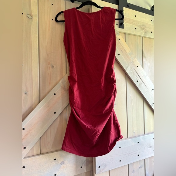 Burgundy Bodycon Dress with Ruching - Picture 6 of 6